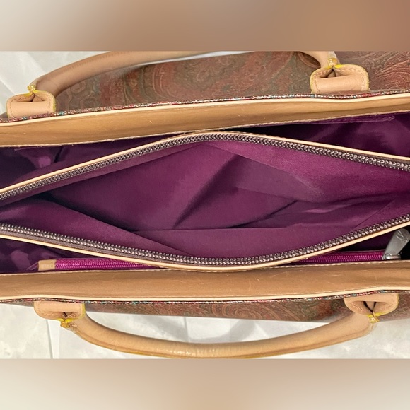 **SOLD** Vintage Etro Iconic Paisley Shoulder Bag - Picture 7 of 16